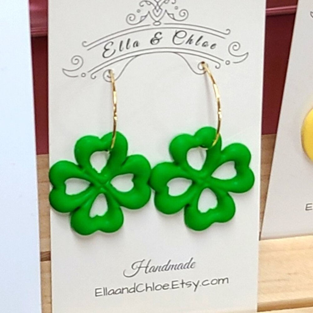 Handmade Kelly Green Flower Clover Dangle 18K Gold Plated 20mm Hoop Earring